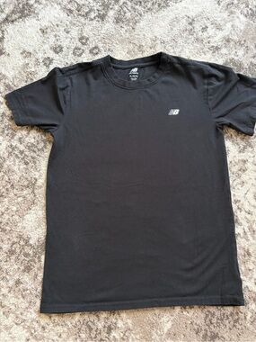 Boys New Balance size XL 18/20